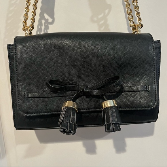 Kate Landry Black Chain Strap Crossbody Bag Tassel Detail Like New - Picture 3 of 15